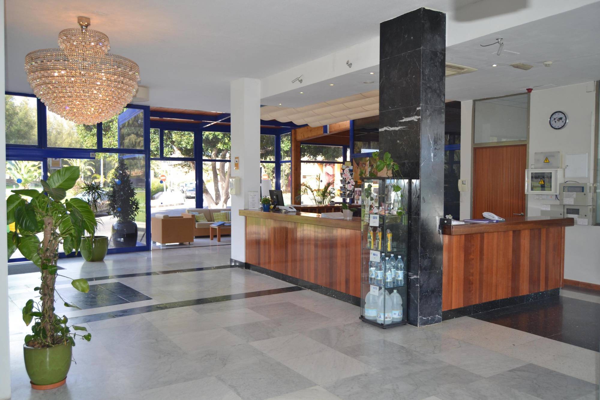 New Folías Apartahotel 3*